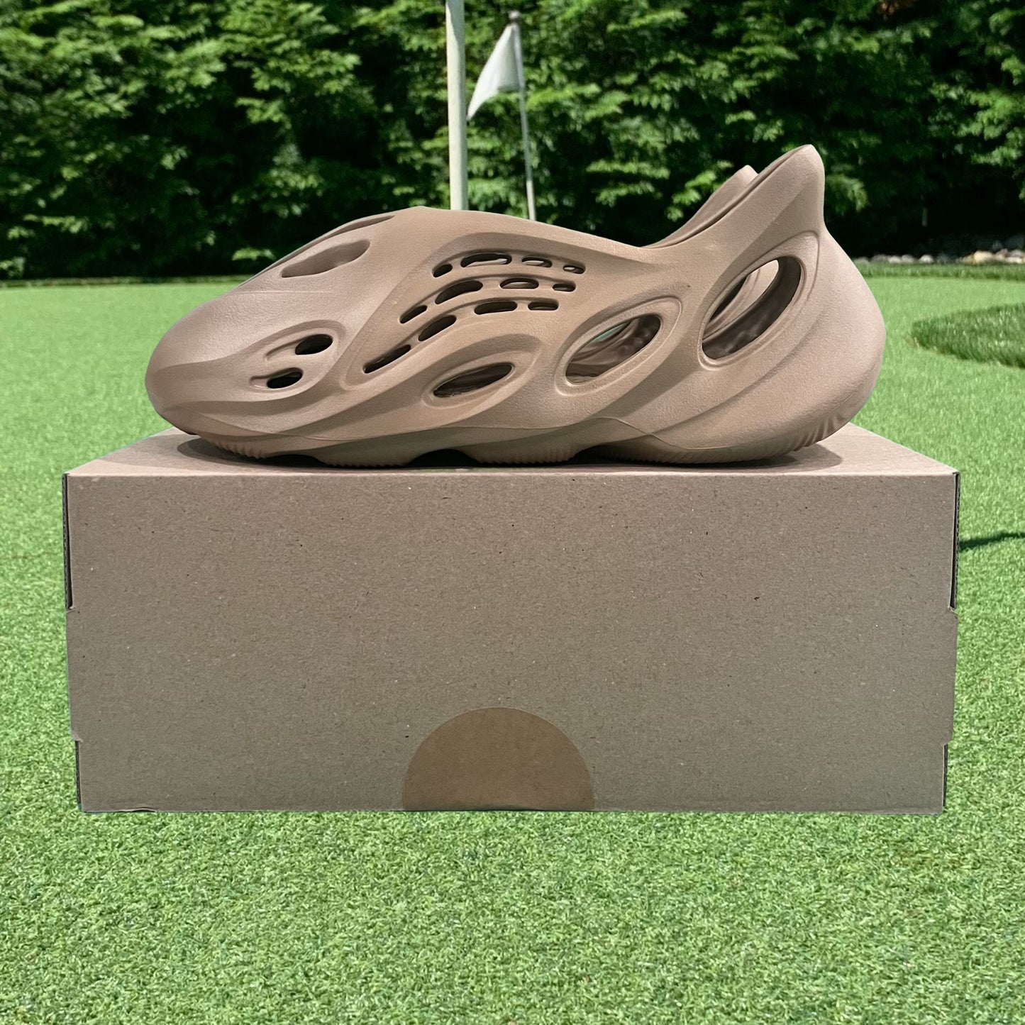 Yeezy Foam Runner Clay Taupe