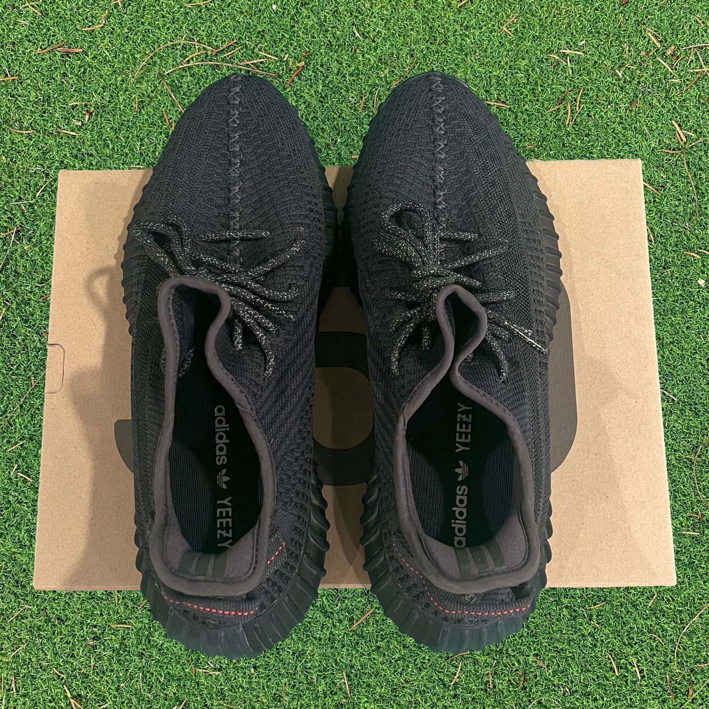 Yeezy Boost 350 V2 Black