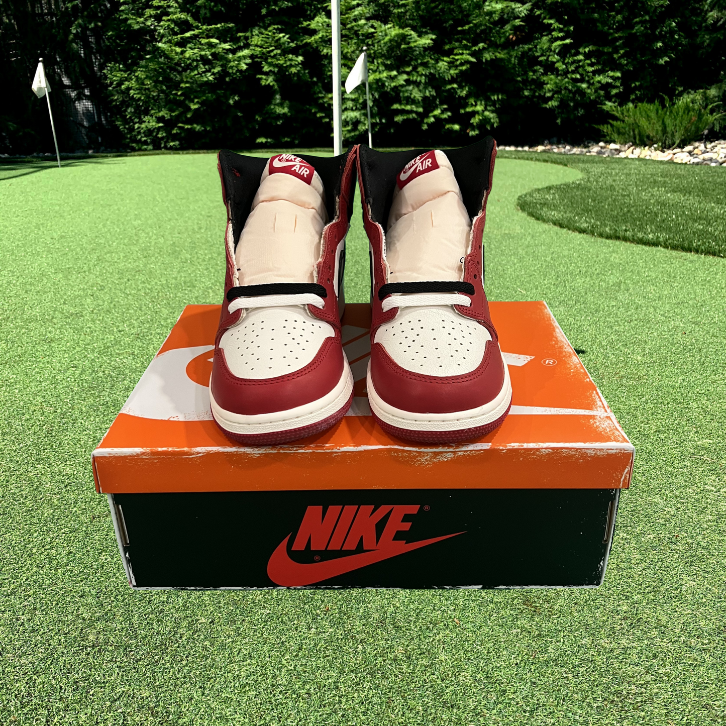Air Jordan 1 Retro High OG Chicago Lost & Found