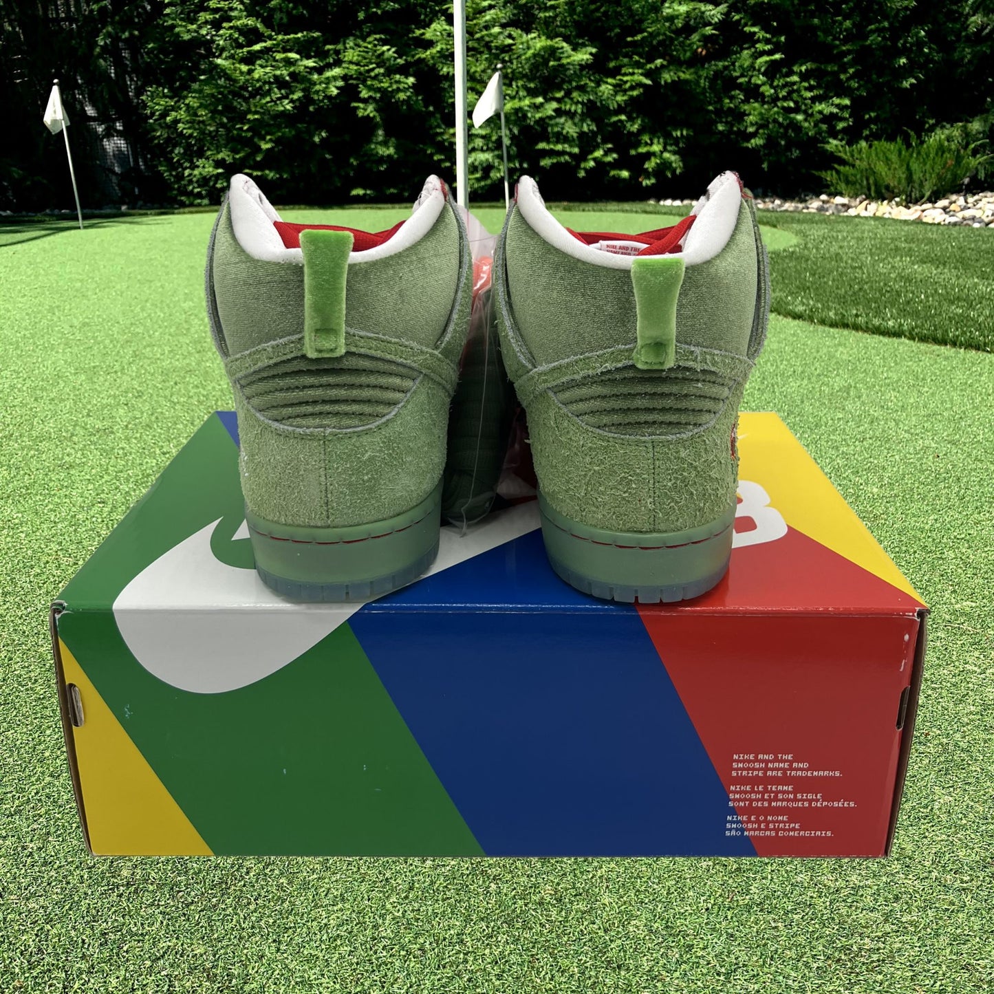 Nike Dunk SB High Strawberry Cough