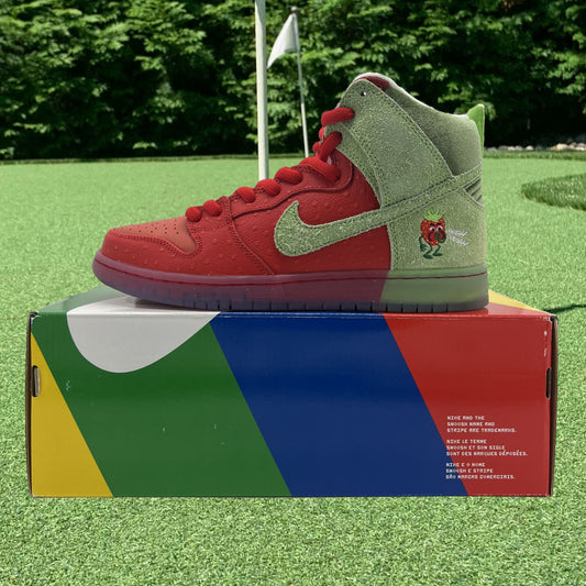 Nike Dunk SB High Strawberry Cough